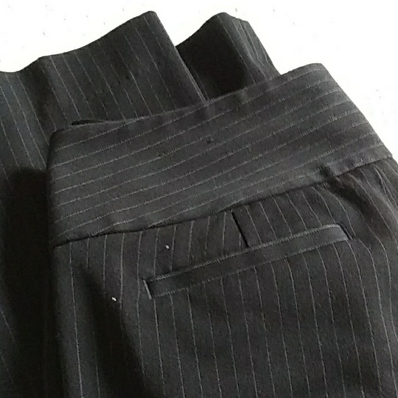 Express Pin-striped Dress Pants Size 2 short - Picture 4 of 4